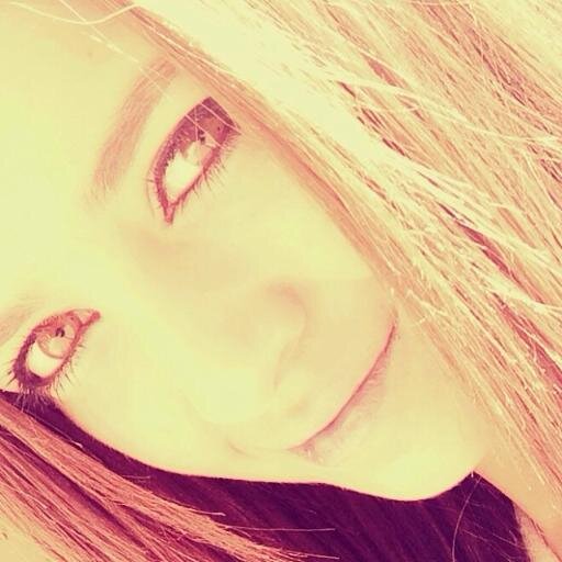 InfoAnaMena's profile picture. Portal de apoyo e información dedicado a la cantante y actriz española @AnaMenaMusic || Noticias, imágenes, curiosidades y todo lo relacionado con nuestra ídola