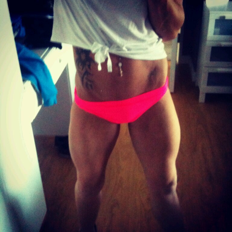 personal trainer, studio class instructor .1st place toned figure competitor in NABBA 2013. always dream for better.