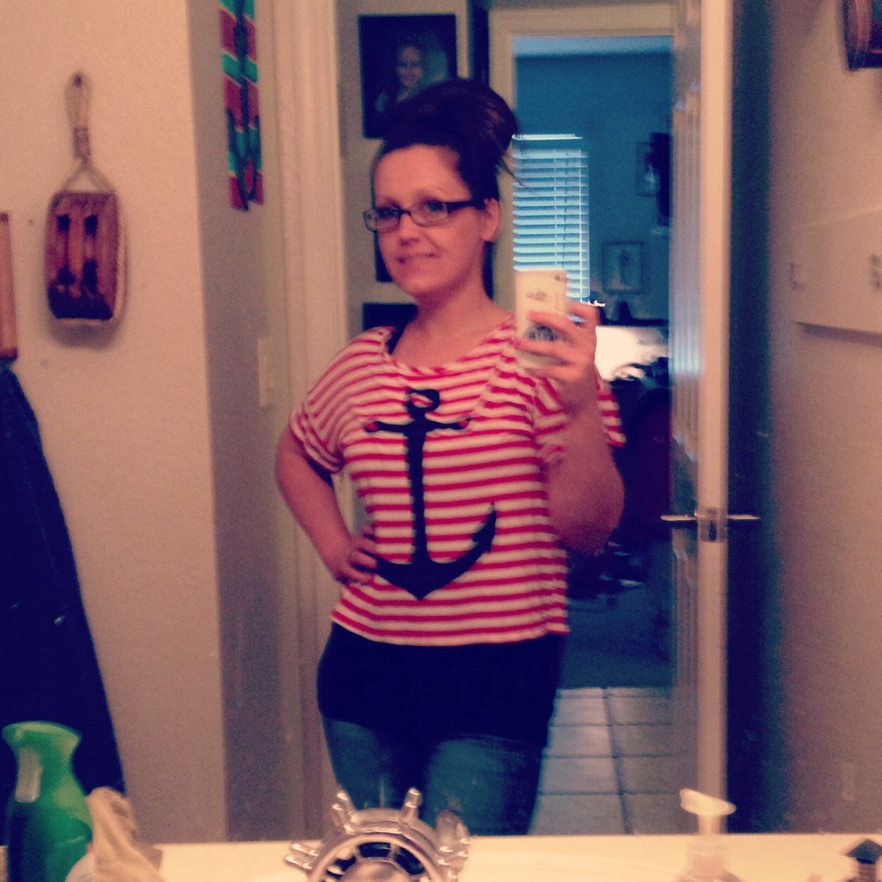 Mother of a 9 yr old daughter and a 4 yr old son. Happily married for 6 years to an amazing man. Lover of art, reading, mystery and the unknown.