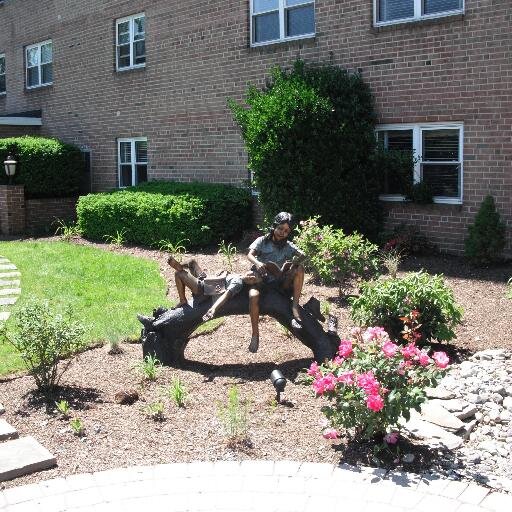 Mid-Rise apartment community in the heart of Lansdale.