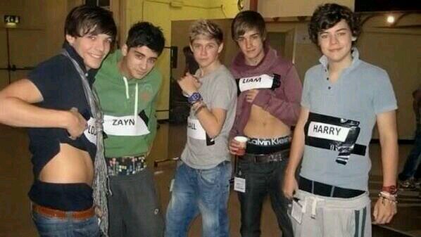 It's funny how some bands can change your life...1D ♡♡  5SOS♥♥     You're all cute as a button ♥♥      My old acc was @aarghharry