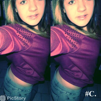 :).L'homme de ma vie c'est Charly je l'aime depuis le 22~mars~2012 :p ♡♥♡♥♡♥.      Ask: http://t.co/SgABd5vYoX Fb:  Anælle Auroux