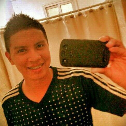 vivo en mi casa... 100% del REAL MADRID...!  quieres  compartir??? solo sigueme...