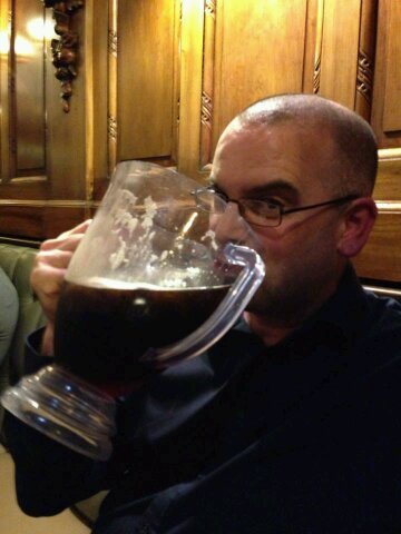 left-wing scouse @LFC fan, music nut, pint puller, chocolate addict #dontbuythesun #JFT97