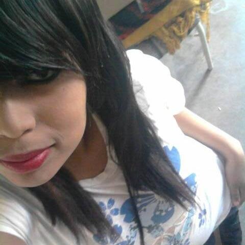 Hola soy de cd Juarez chihuahua I LOVE RAP
me gusta divertirme mi paciion el #futbol mi equipo 
#ElCruzAzul #SiguemeYTeSigo amo la musiica