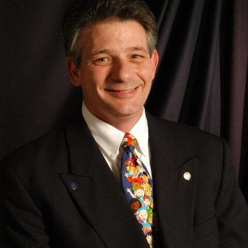 Broadcast journalist for 30+ years branching out into public speaking and training