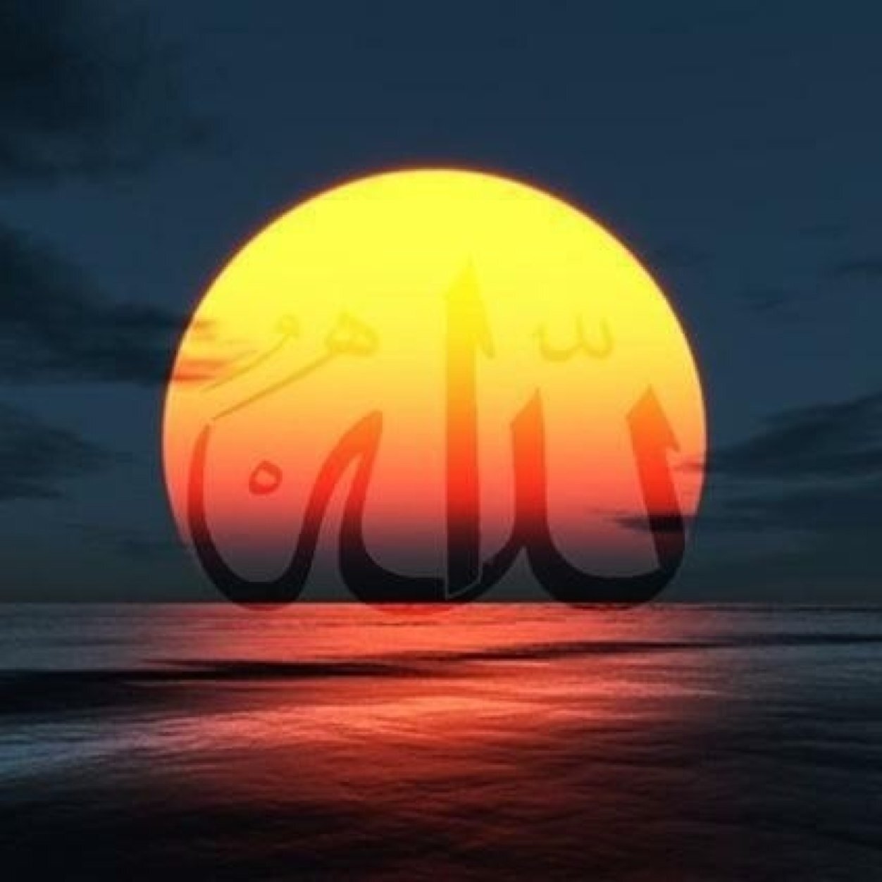 رُغم الحُزن يبقى الأمل والثقة في الله أجمل ما بداخلنا❤