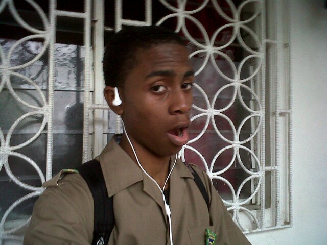 King_charmz119's profile picture. Am so fly I got 3 bitches dat go bye