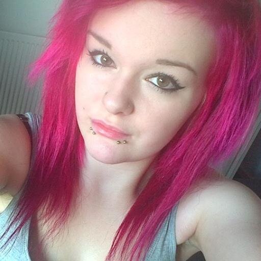 16,hairdresser in training.
I love tattoos and piercings.so,so much.
Follow me and ill follow back xoxo