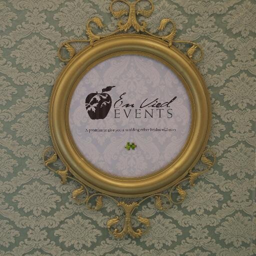 I am a wedding and event decorator and owner of En Vied Events.  I love to be creative and weddings is just one of my creative outlets.