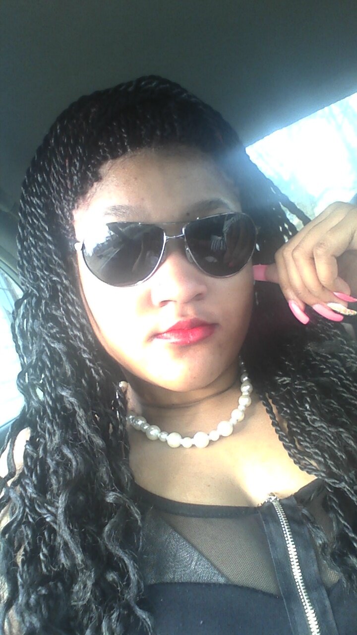 IM BOUT DAT LIFE & AINT 4 D DRAMA. I DO MY OWN N IM BOUT MY OWN SO JUST FOLLOW ME N UMA FOLLOW BACK N JUST LEAVE IT AT DAT! ENUFF SED!