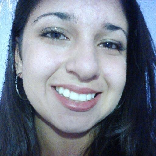 Quem sou?!
Que a minha loucura seja perdoada.
Porque metade de mim é amor e a outra metade... também.