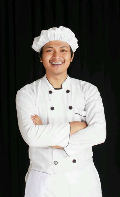 Photographer - Entrepreneur - Citizen Journalist - Travel Junkie - Backpacker - Volunteer - Proud to be INDONESIAN
