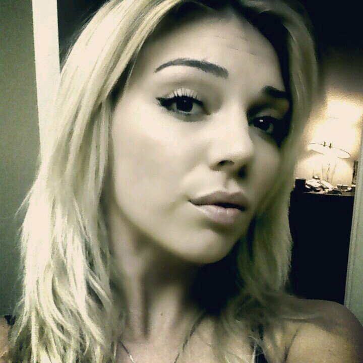 KatieKauai's profile picture. 