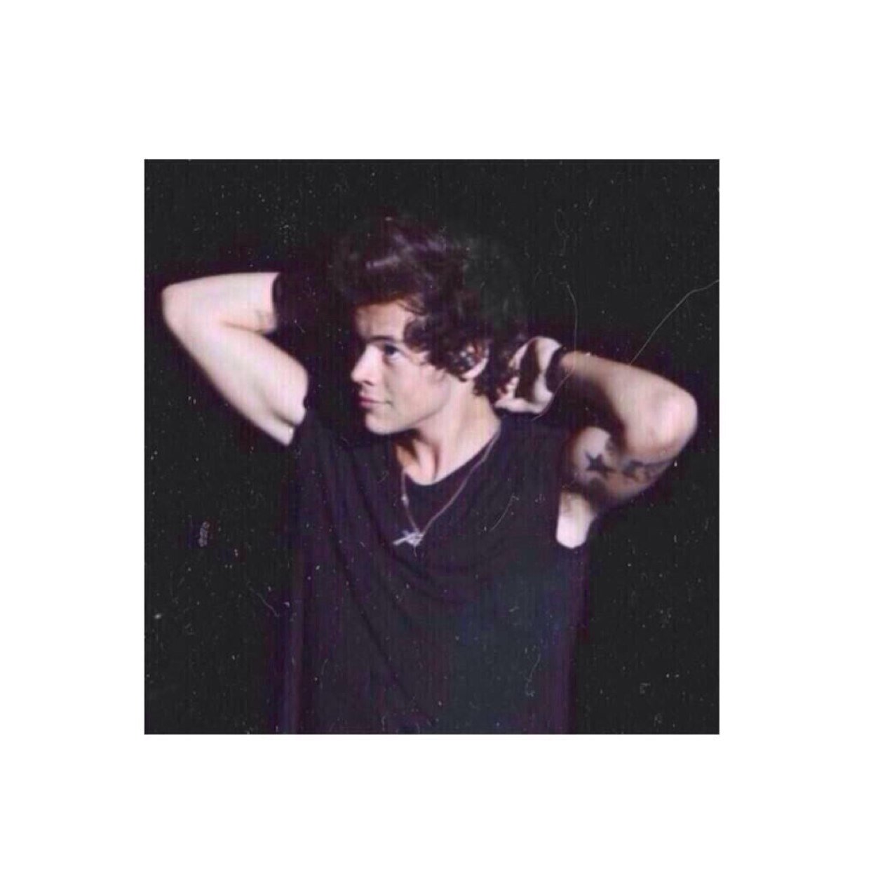 PLEASE FOLLOW @rlly_harry SHE WILL FOLLOW BACK IF YOU ASK