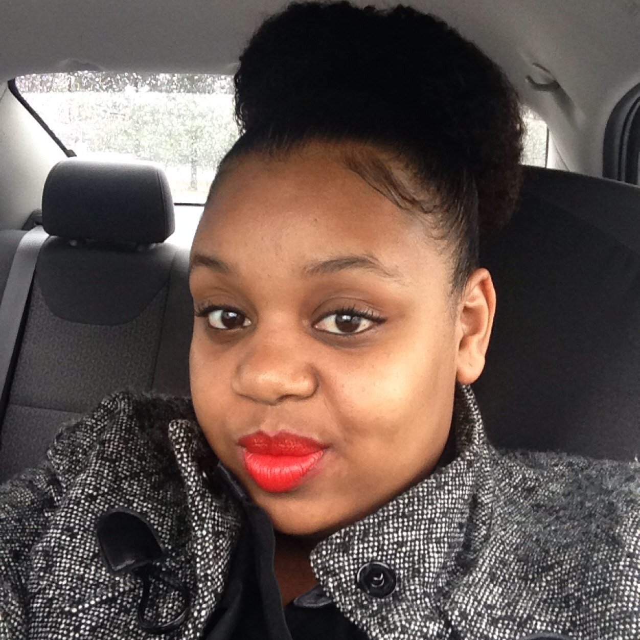 KDisallUneed's profile picture. 