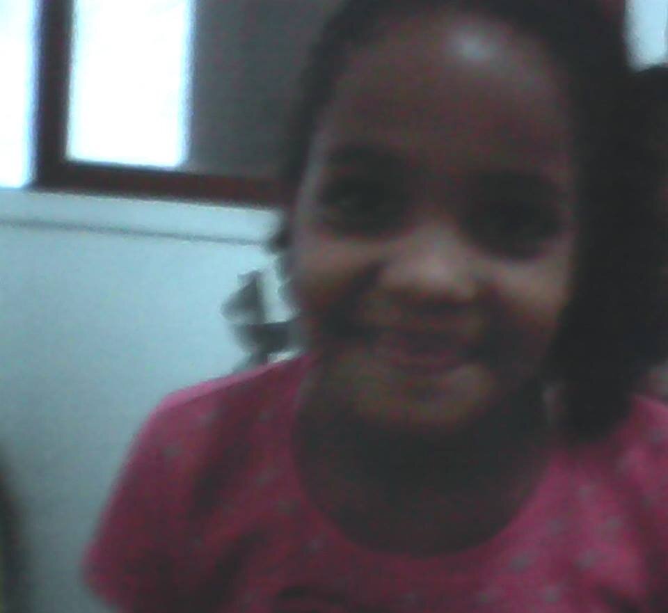Amo One Direction,comer pizza  e me divertir