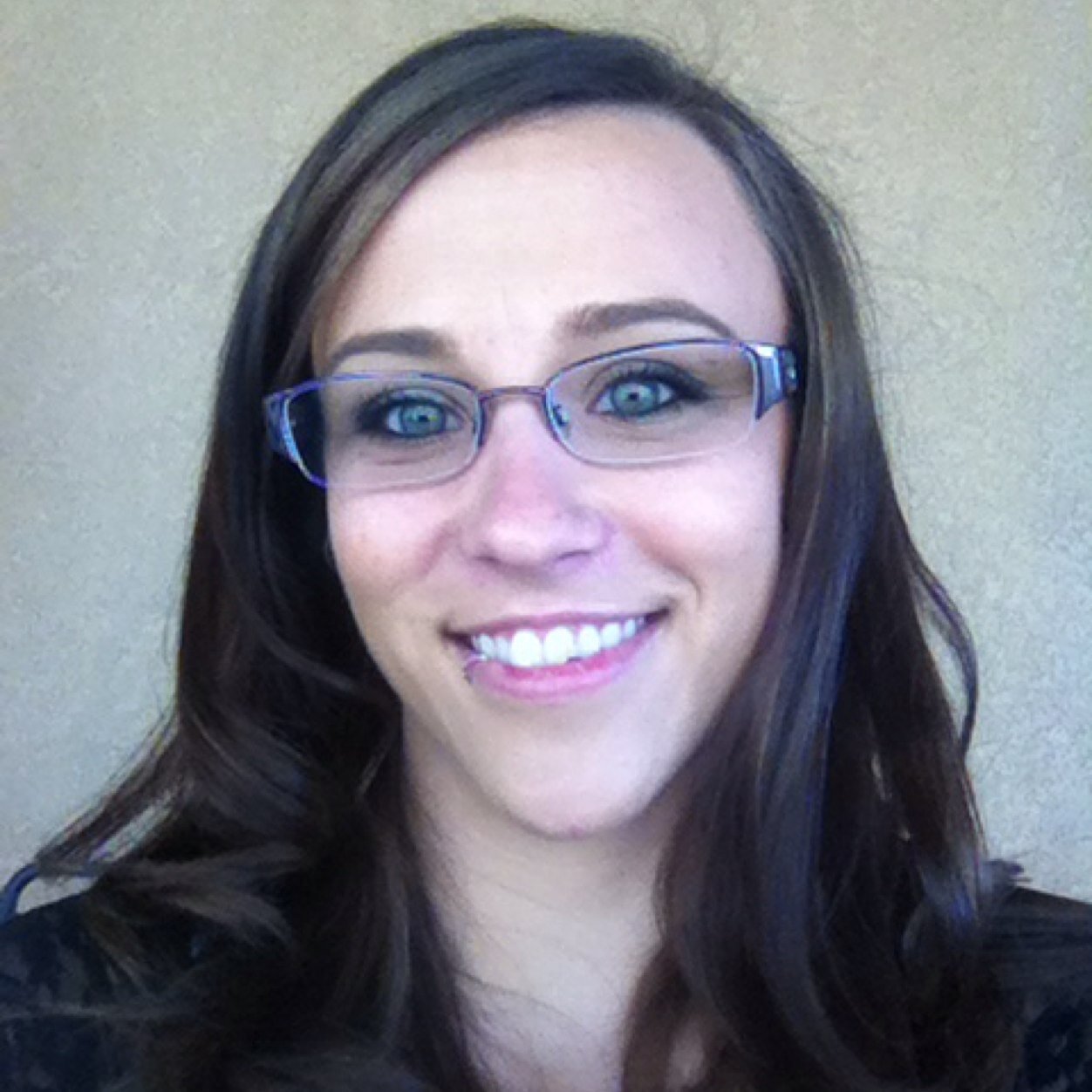 I am 22. I live in Colorado! I am very outgoing. I always try to see the positive in any situation. Umm... Yeah this is too short to descrie myself so just ask.
