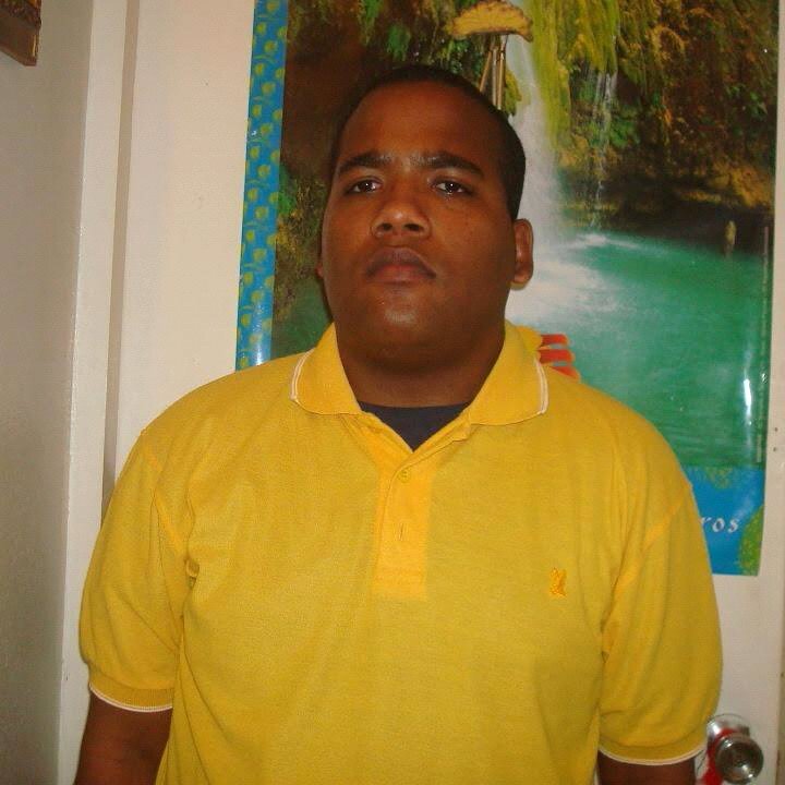 ArielCa21617412's profile picture. 