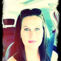 Linz (@6feetofsunshine) 's Twitter Profile