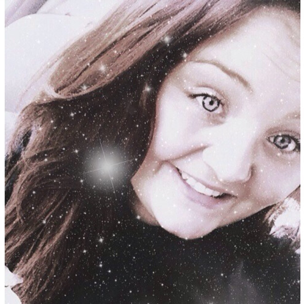 *My heart hurts it's been beat up. *Things are rough but im not giving up. *I've made mistakes but i learned from them. * SINGLE (: