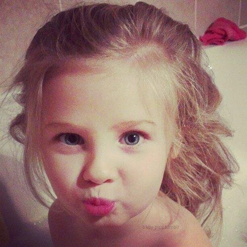 Adolo Gatinhos!! Mamain @ZoePaulhusB Papai  @davidsceneboy
