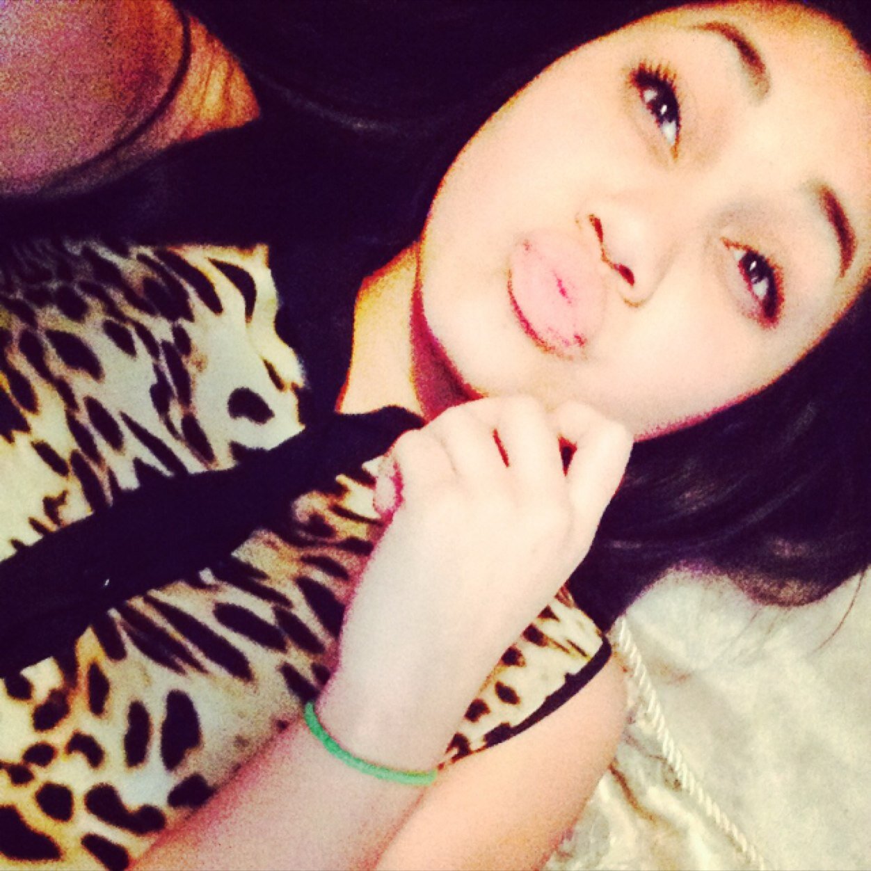 Hondurena/Salvadorena 3 Kik; Chicks_Before_Dick