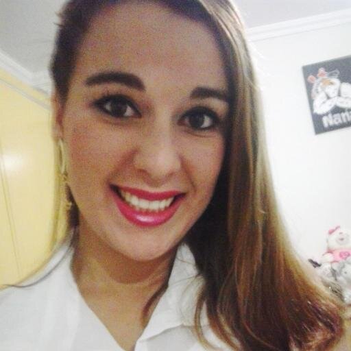 Esse frio que habita meu coração congelou meus sentimentos ! Sem sentimentos, sem decepções ! (: