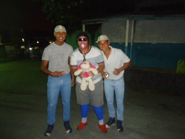 Adoro fazer as pessoas rirem, principalmente qnd estao tristes..