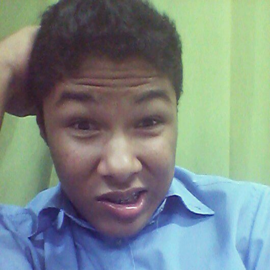estudante de TI, 17 years *;