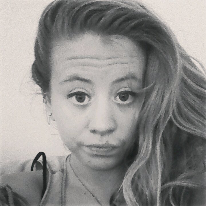 pancake_nat's profile picture. this is a look into this crazy blonde mind of mine.