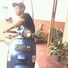 hidup ini pahit lo minuman ibarat kopi pait tapi tetep di jalani 
lo musik seperti melodi gk selamanya enak di dengar
