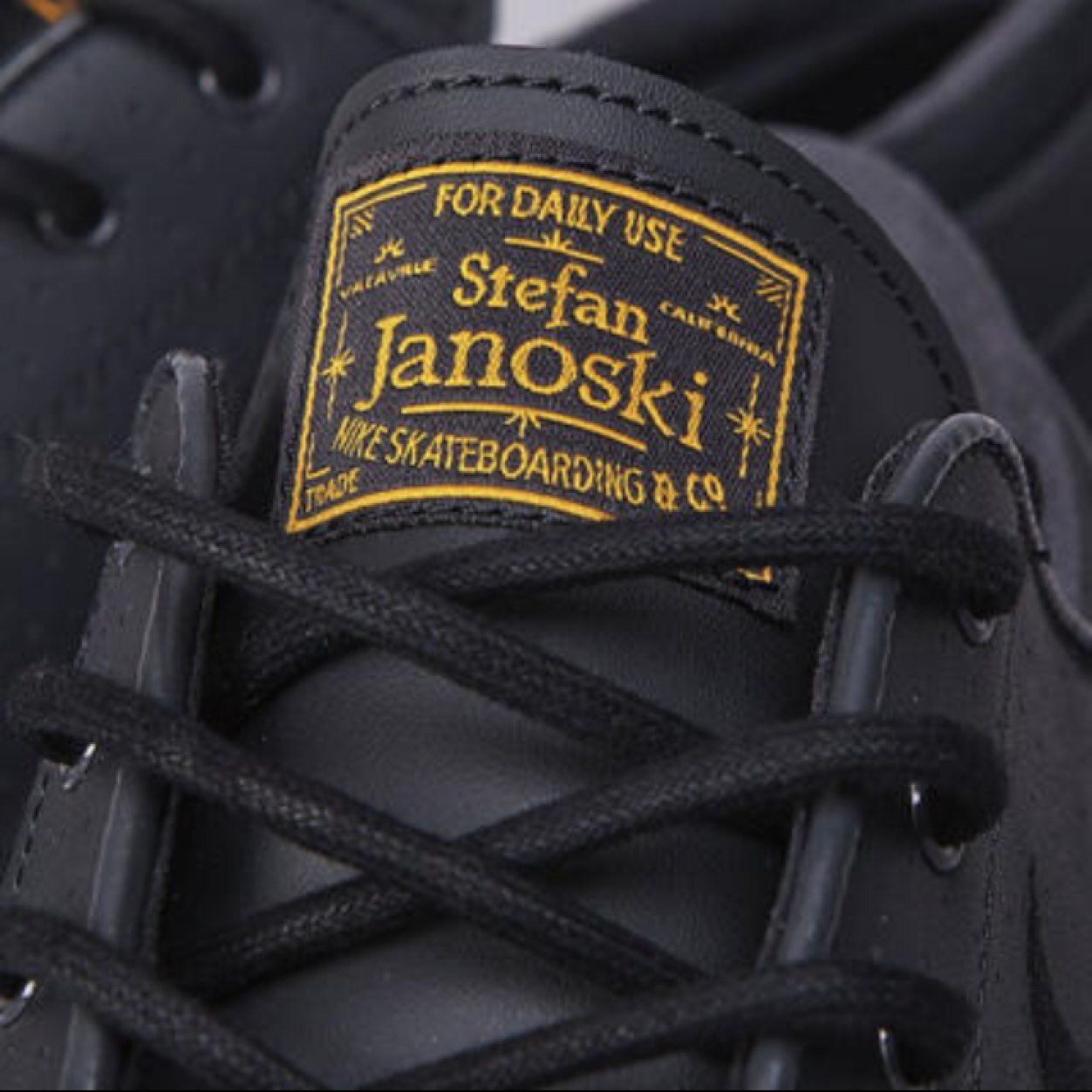 Janoski shoes that look cool//follow me and tell ur friends