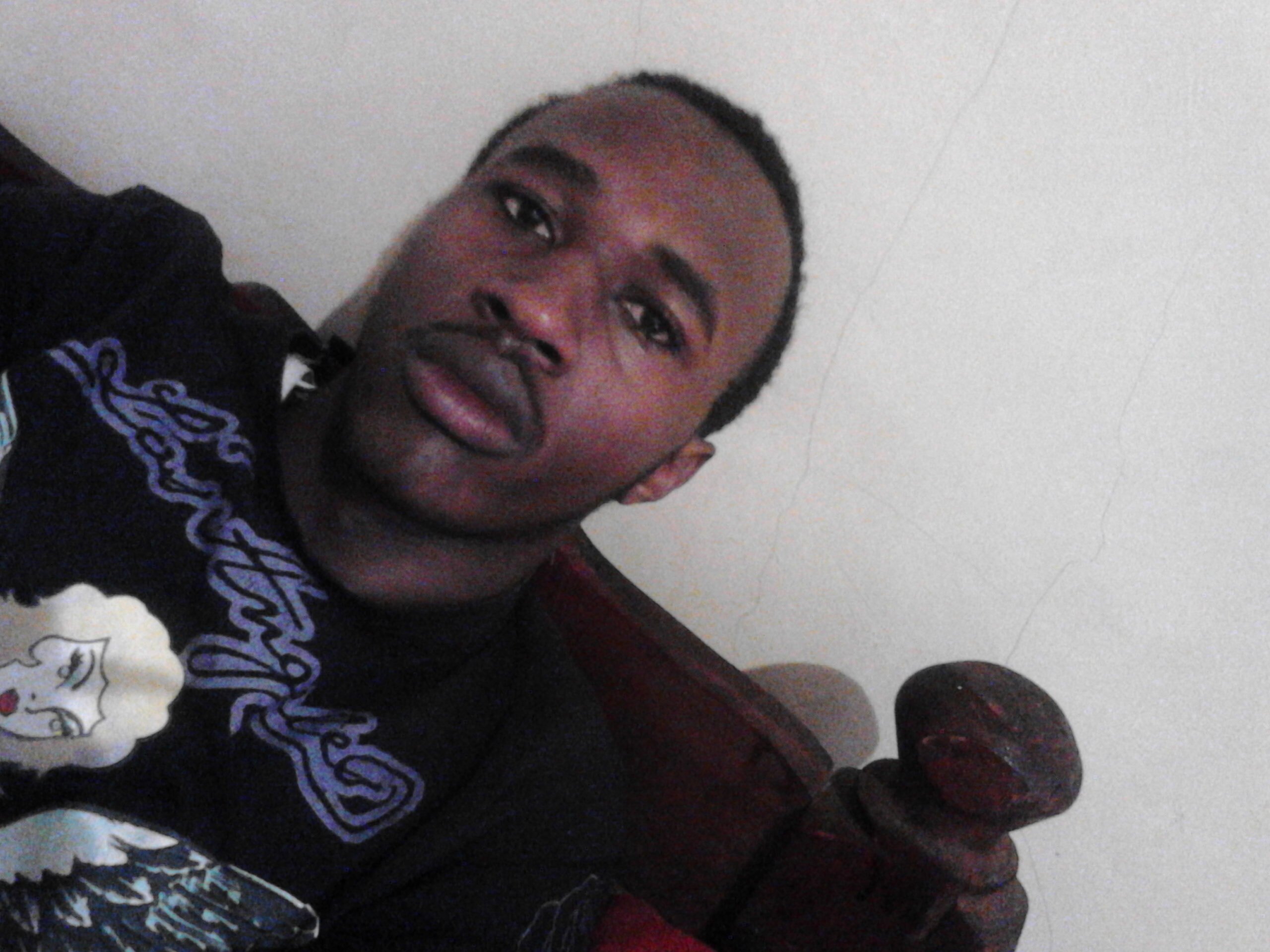 mutegasimon's profile picture. 