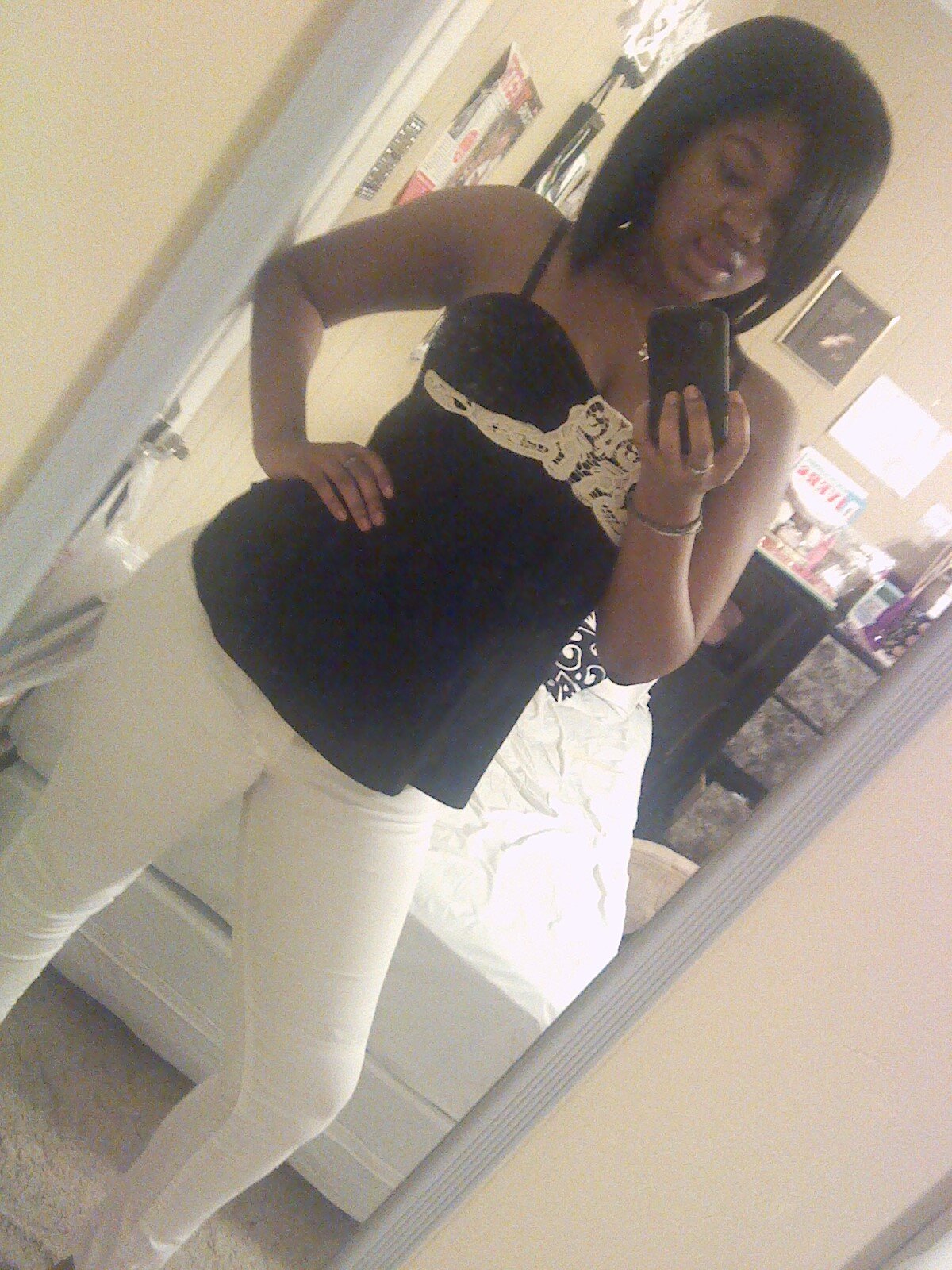 ____Leezaaaaaa's profile picture. yes im cute n Taken....but you can finger mi follow button..Team leasbian