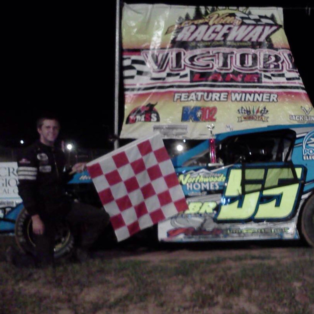 JoshBazey55's profile picture. 