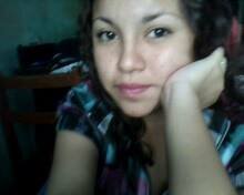 estudiante,entregada a la music sobre todo al canto para Dios ,es mi pasión.