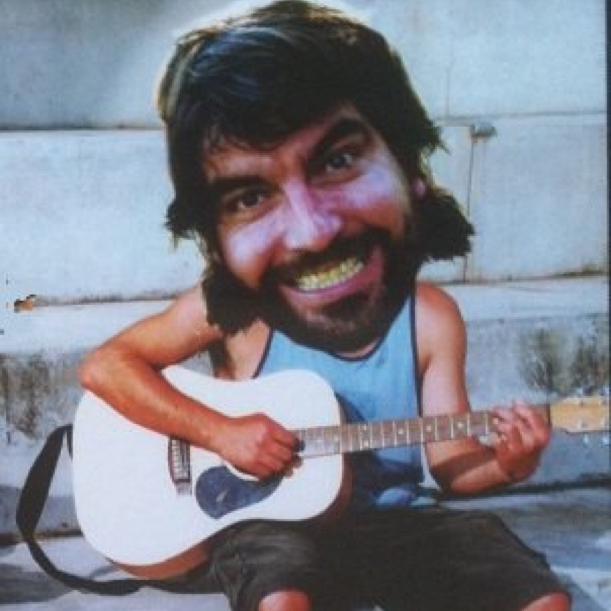 hamishhudson's profile picture. Part time musical comedian, fulltime hack