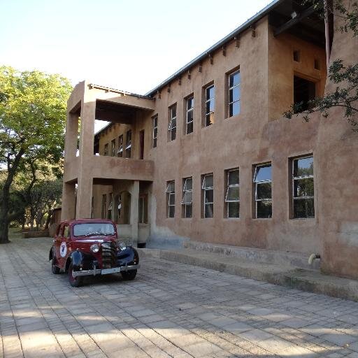 Gorgeous country venue in the heart of Muldersdrift, Jozi.  #GrassFed meat, #CraftBeer, #EthicalFarming #LiveMusic #Fun
