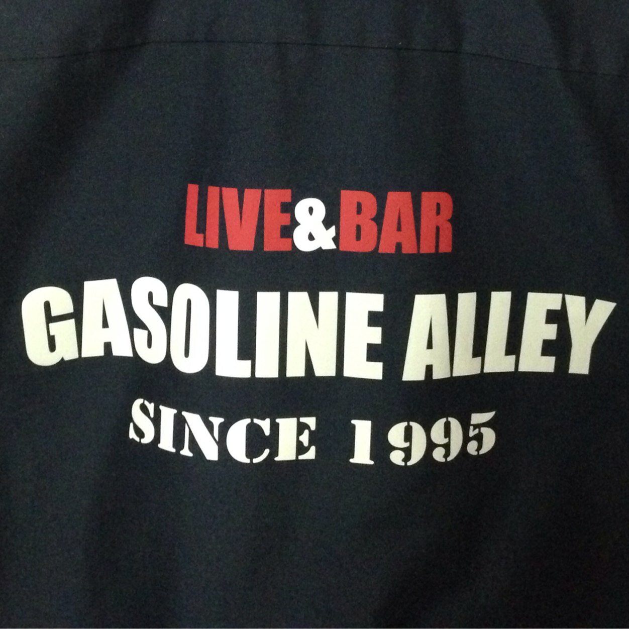 1995年開業のCAFE&BARです。 月に数回ライブも開催。ドリンク&フード各種。ケイジャン料理を独自にアレンジしたガンボライスが人気！★ランチ営業11:00〜14:00(13:30ラストオーダー) ★バー営業17:00〜1:00(20:00まで入店ノーチャージ) ☎︎(0154)23-8244 ★フリーWi-Fi
