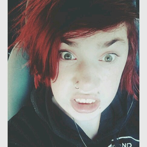 19,single,red head, heavy metal, tattoos, piercings and I'm an artist! Slipknot maggot 4ever
