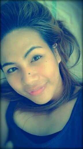 yeahiampola's profile picture. 