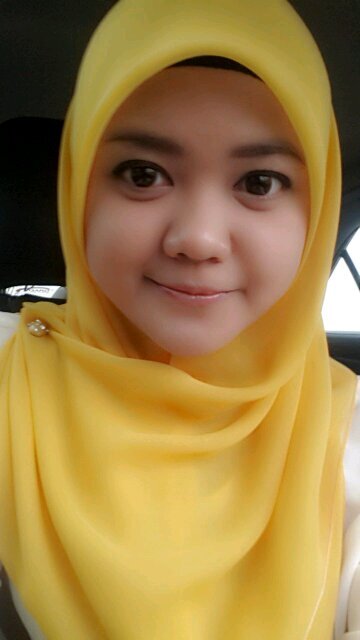 sweet 20 ♥ i'm juz a little gurl ♥ a bit clumsy.a bit stubborn.HAHA~.i do everything i like . i like everything i do. peace ^__^ !
