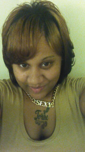 MY NAME IS TORAE I AM A NICE OUTGOING PERSON IM GONE ALWAYS SPEAK MY MIND NO MATTER HOW U FEEL ABOUT IT N IM GNE MOST DEF KEEP IT 100 WIT U...