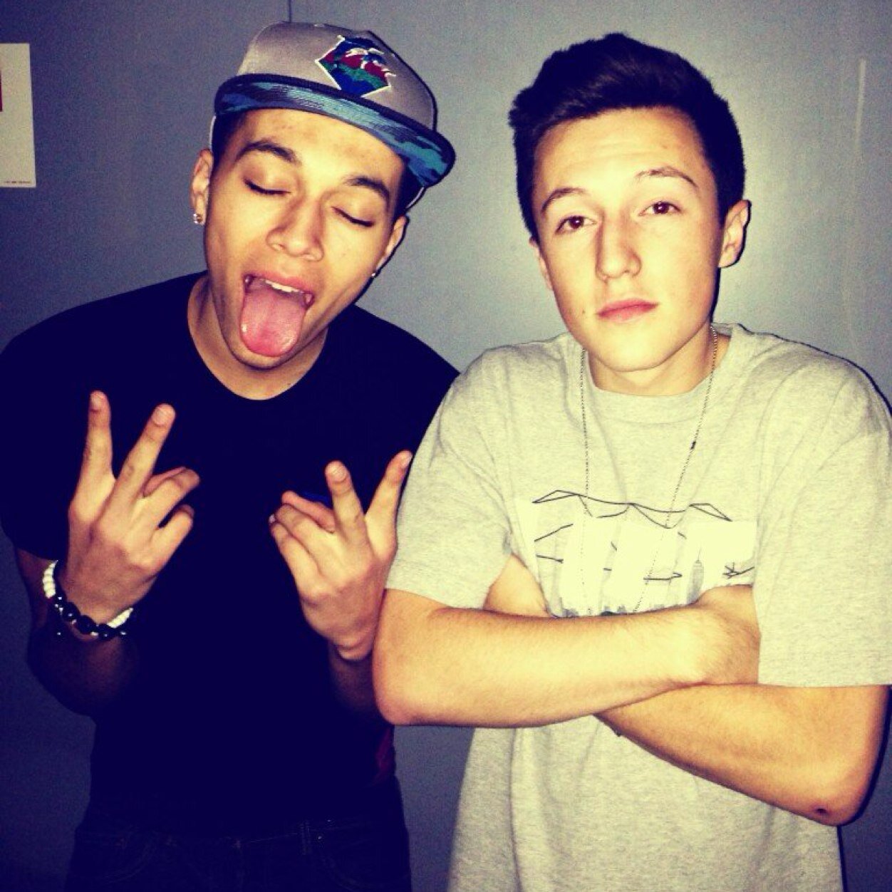 UK KAM FAM.