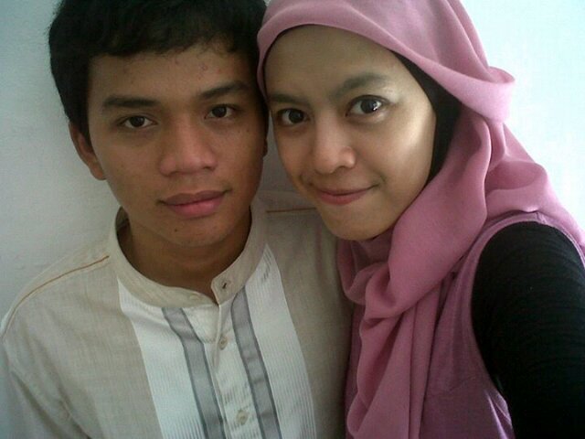 yuliapratammy's profile picture. hidup tak seindah yang kita kira.. bersabarlah demi tetap bahagia. Sesungguhnya Allah selalu bersama kita :)