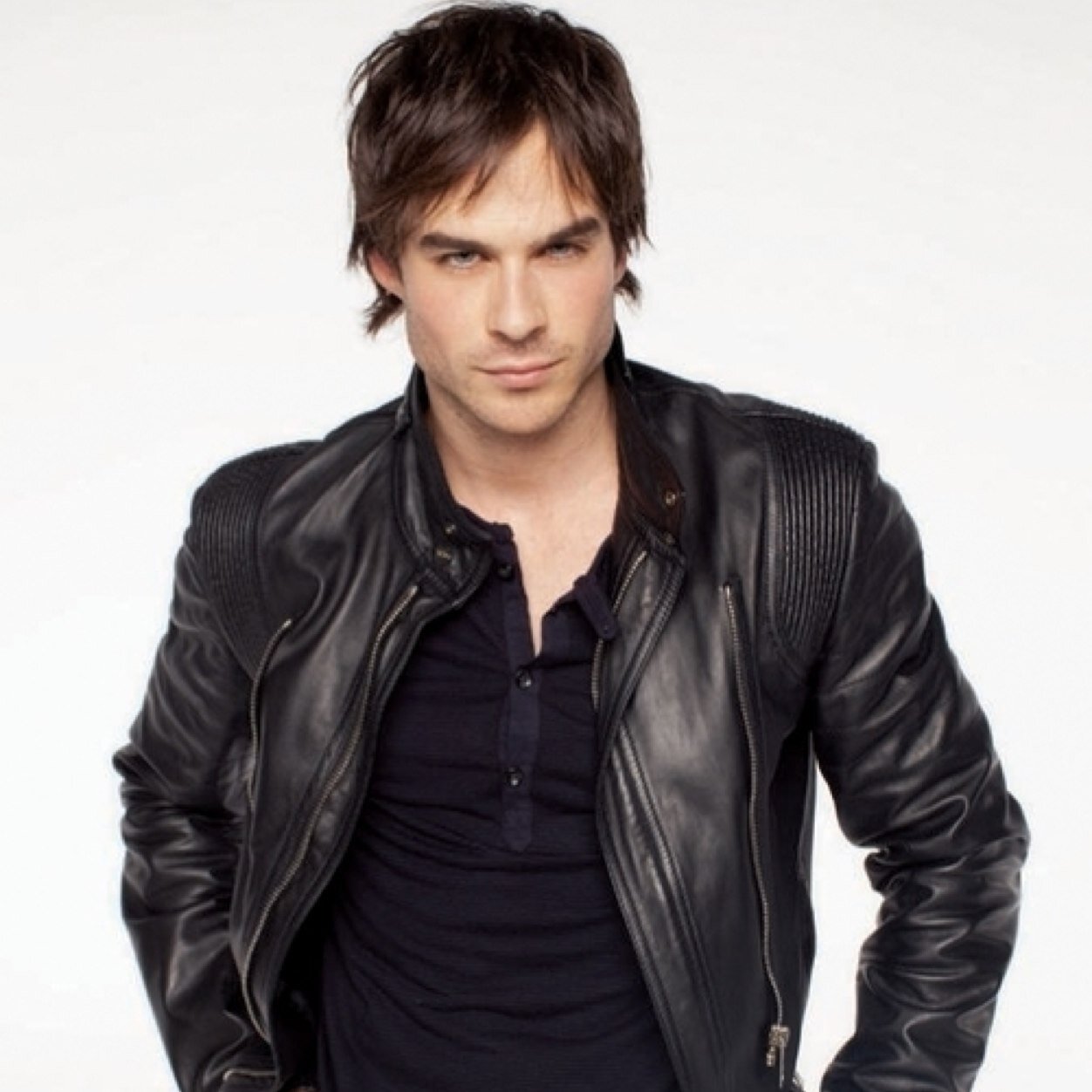 I'm a bad boy. I'm falling in love with @DalonaKinnerRP. She might be able to change me some. She's becoming my world.