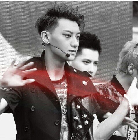 ©1993. EXO-M's Huang Zi Tao.