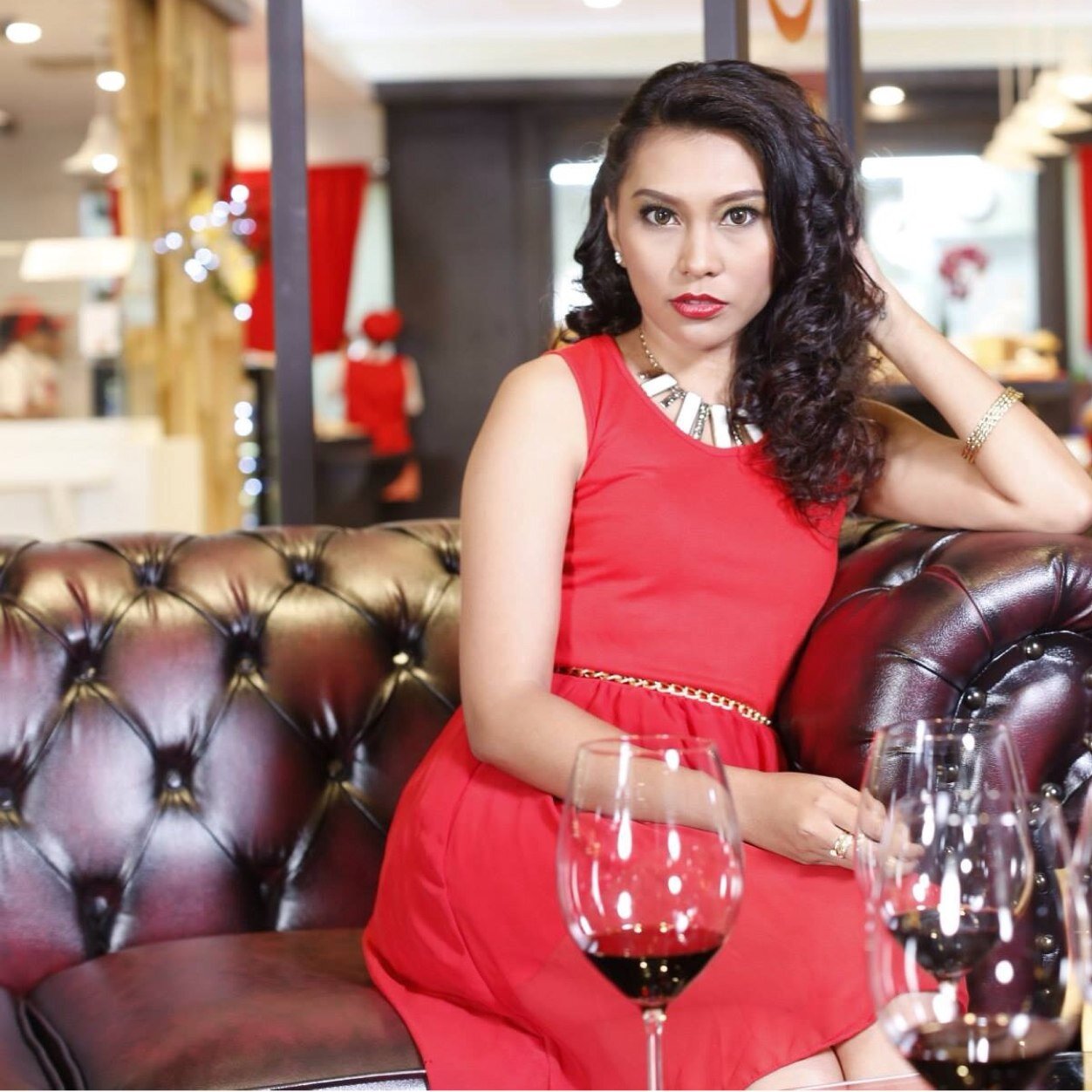 tita_fitria2207's profile picture. Leo Girl, Stubborn, and Loyal with friends, love the person who love me too... ;*