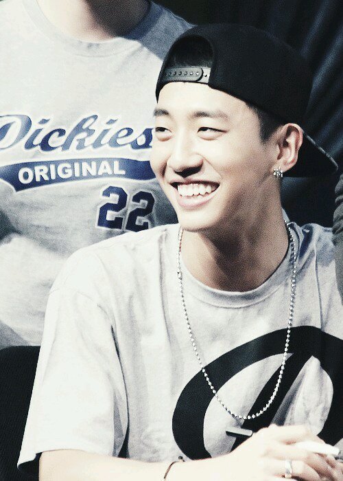 ผมชื่ิอ บัง ยงกุกกี้(?) ลีดเดอร์เงิงสวย แห่งB.A.P Yes Sir!! #PlasticFam  #ฟอลแบคบอท lopen 25/08/13l